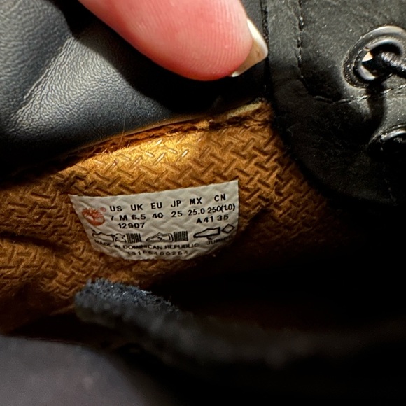 Timberland 12907 Classic 6 Inch Premium Waterproof Boots Black 7Y 8.5 NWOB - Picture 6 of 6